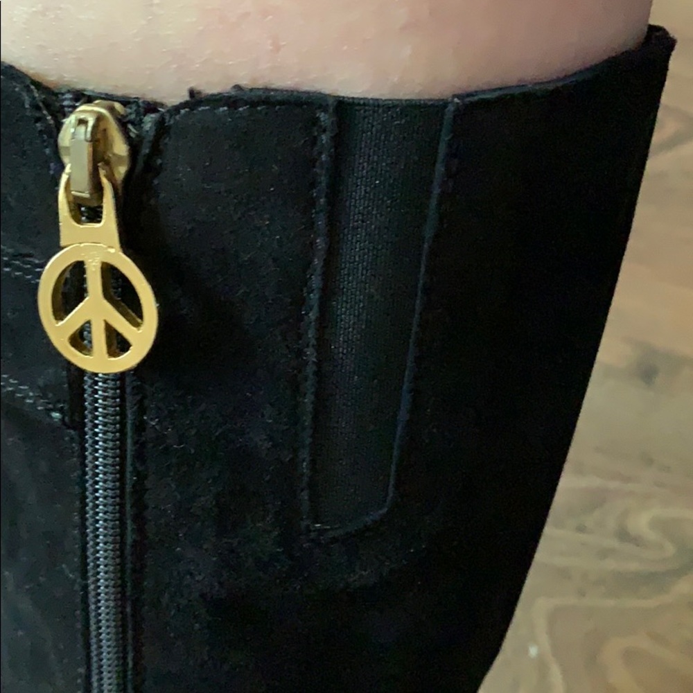 Donald J Pliner made in Italy black suede shoes - Picture 14 of 15